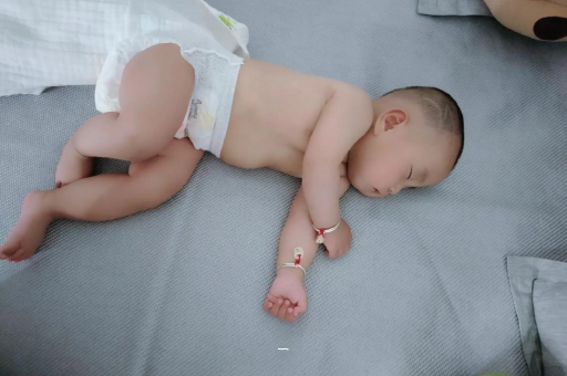 潜江宝宝老打喷嚏怎么办